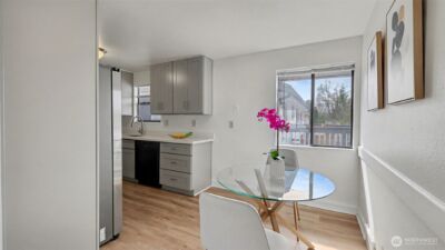 7301 32nd Avenue S, Seattle, WA 98118 - Photo 12