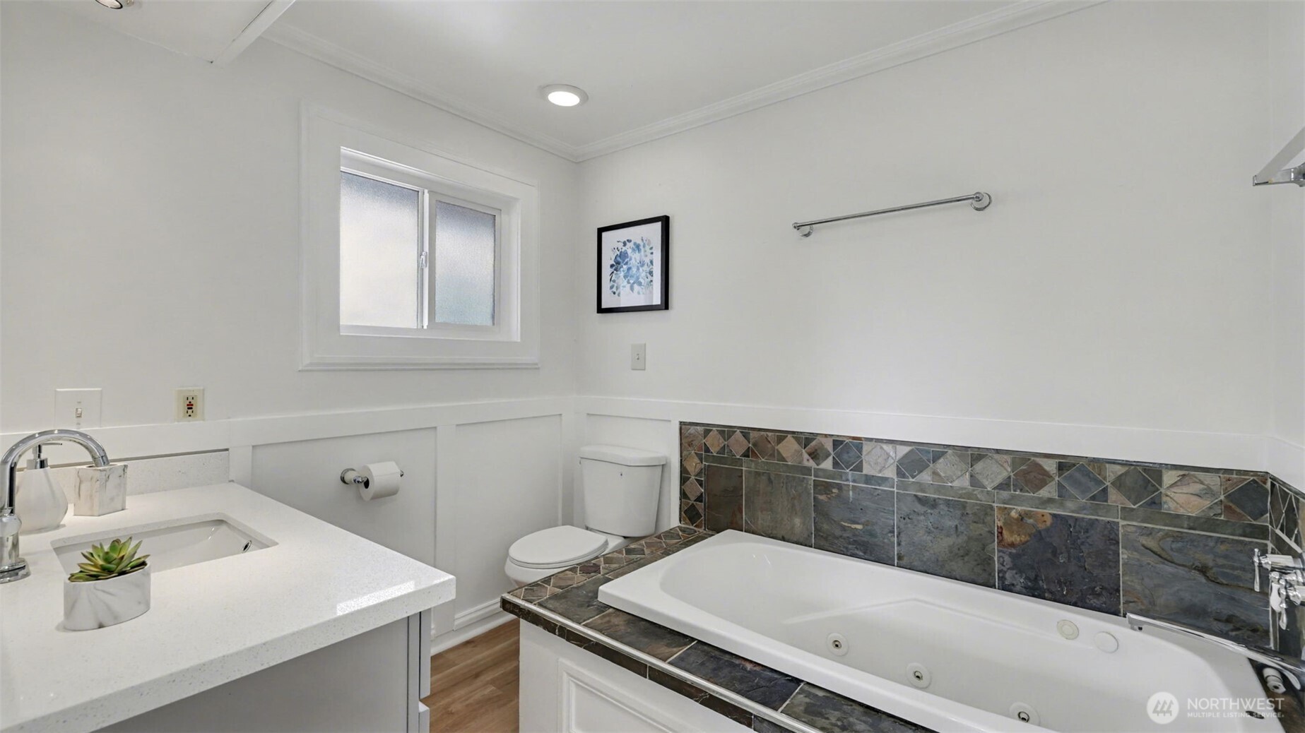 7301 32nd Avenue S, Seattle, WA 98118