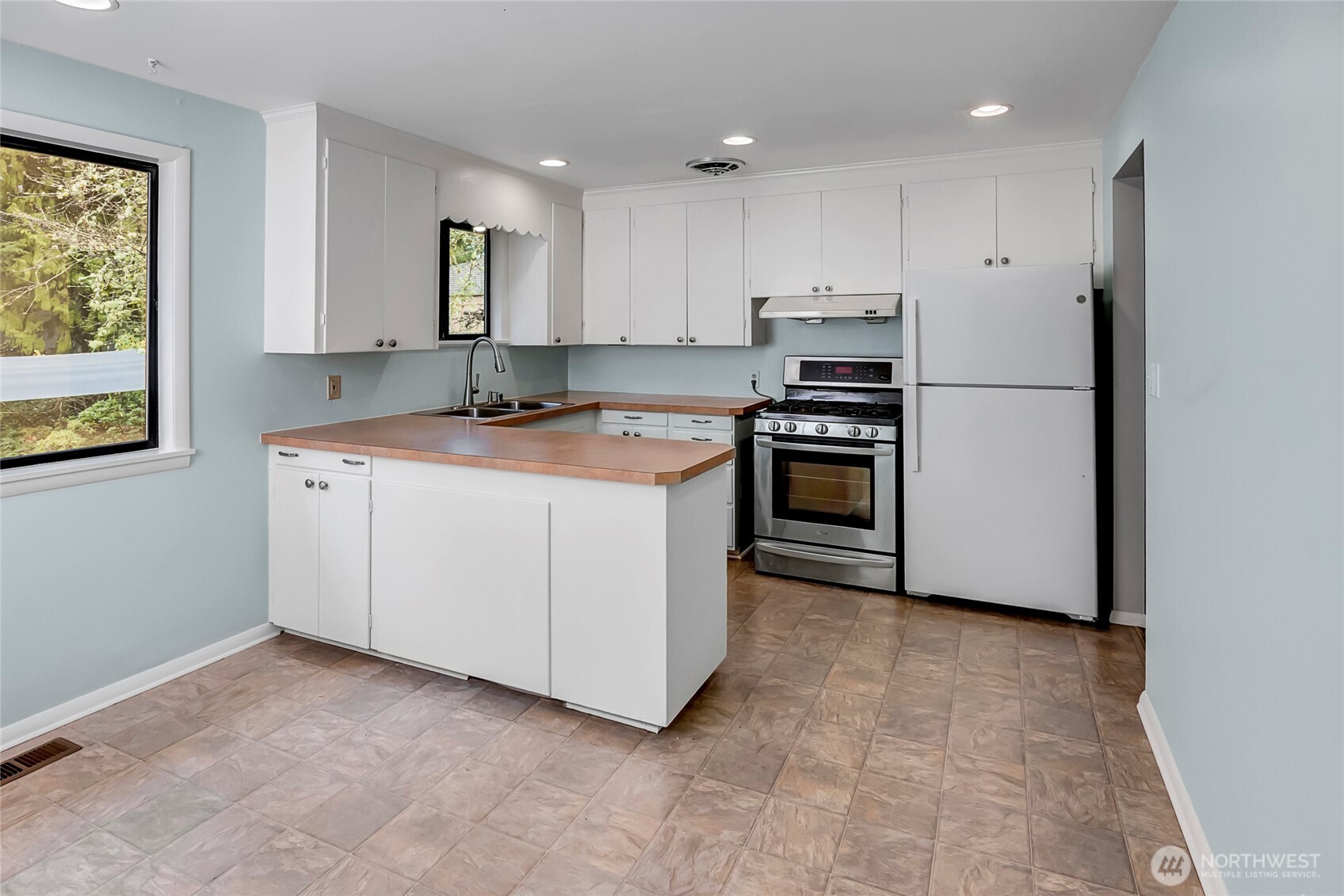 1840 NE 171 Street , Shoreline, WA 98155