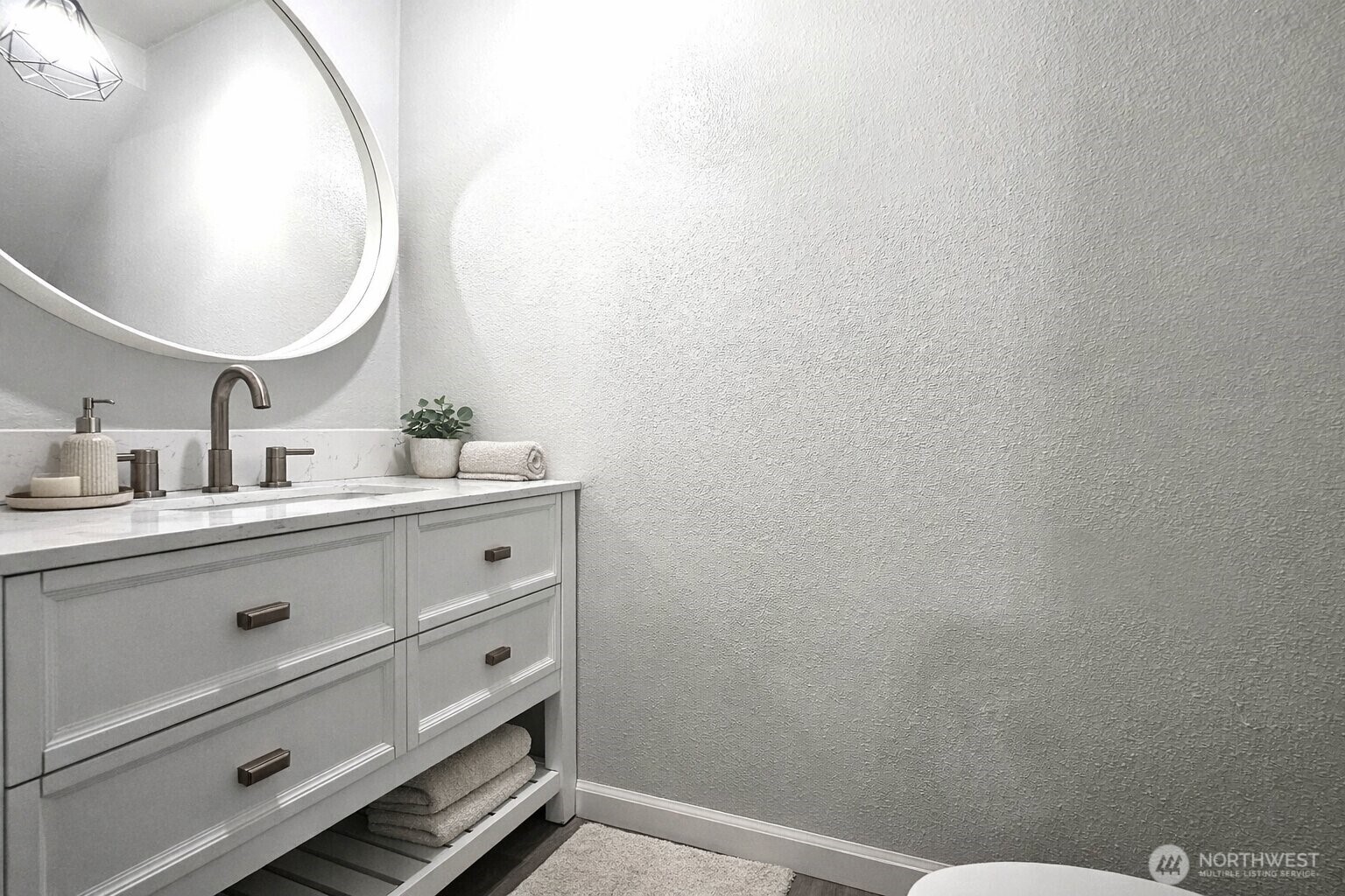 10318 15th Avenue Ct E, Tacoma, WA 98445