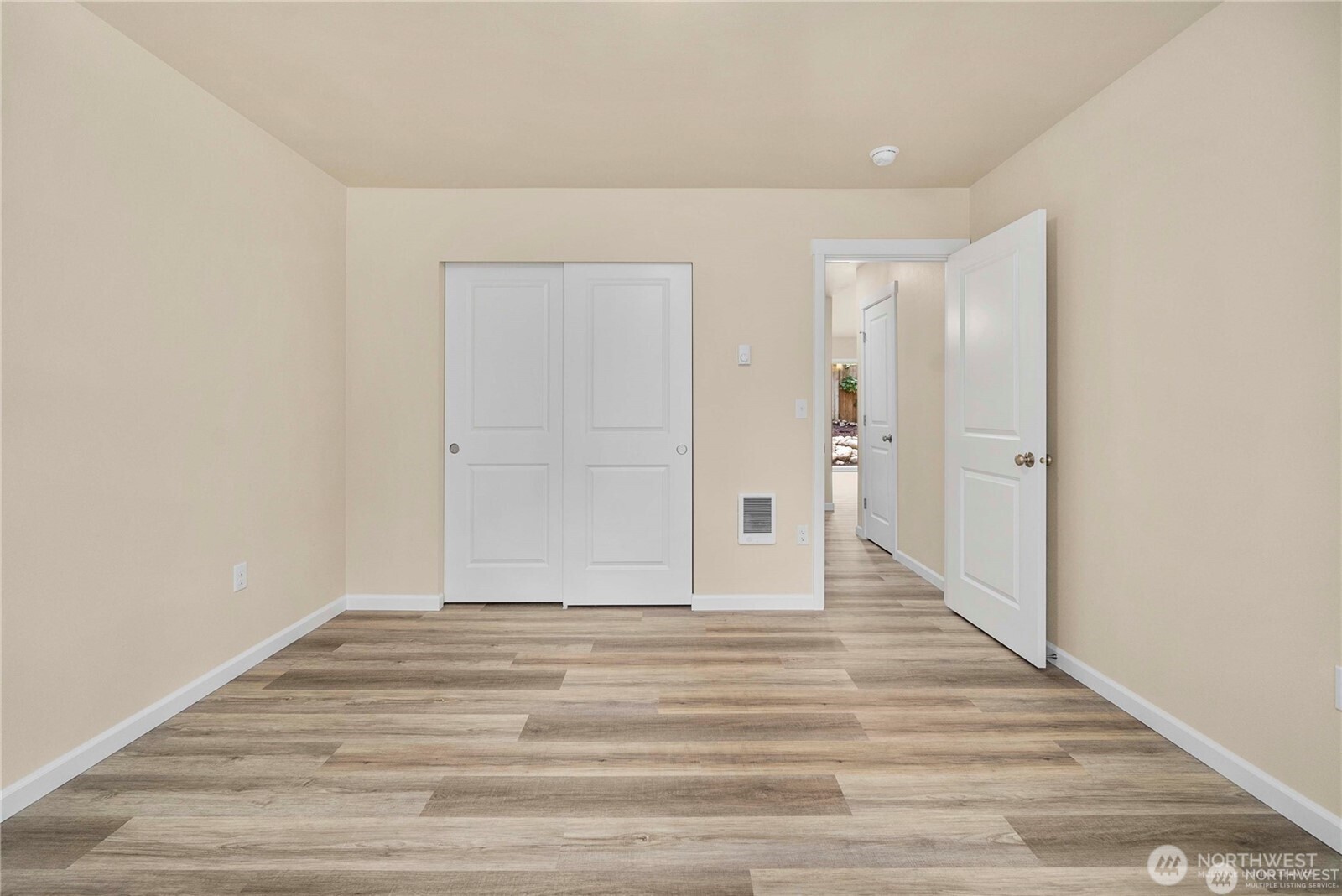 17911 Clearland Boulevard SE, Yelm, WA 98597-9047