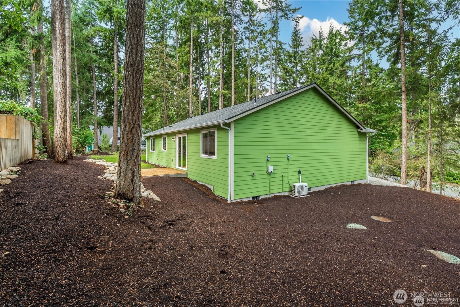 17911 Clearland Boulevard SE, Yelm, WA 98597-9047