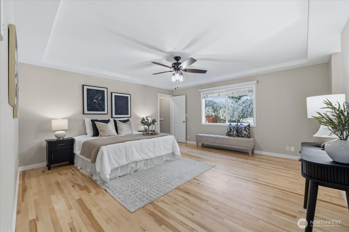 879 881 Kamus Way , Fox Island, WA 98333