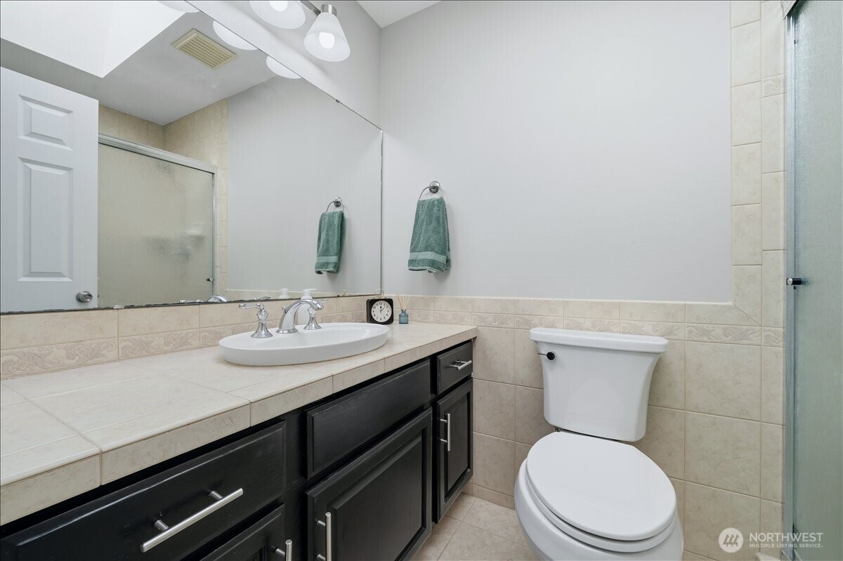 879 881 Kamus Way , Fox Island, WA 98333