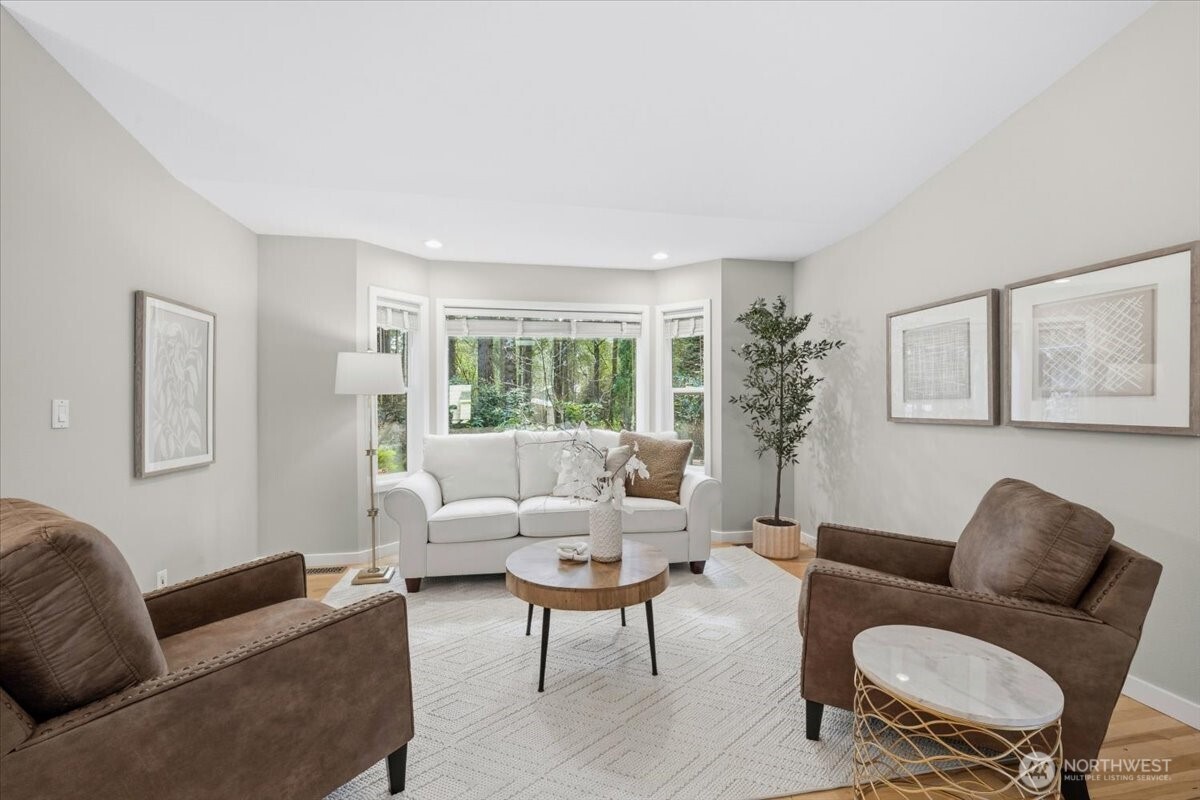 879 881 Kamus Way , Fox Island, WA 98333