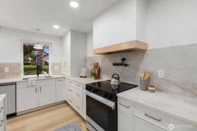 10611 Jovita Boulevard E, Edgewood, WA 98372 - Photo 15