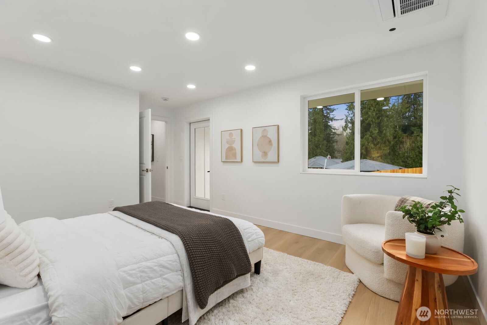 10611 Jovita Boulevard E, Edgewood, WA 98372