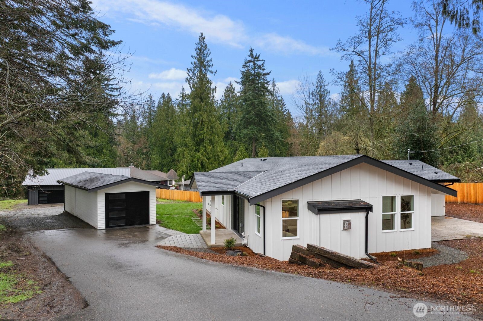 10611 Jovita Boulevard E, Edgewood, WA 98372