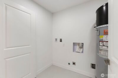 10611 Jovita Boulevard E, Edgewood, WA 98372 - Photo 25