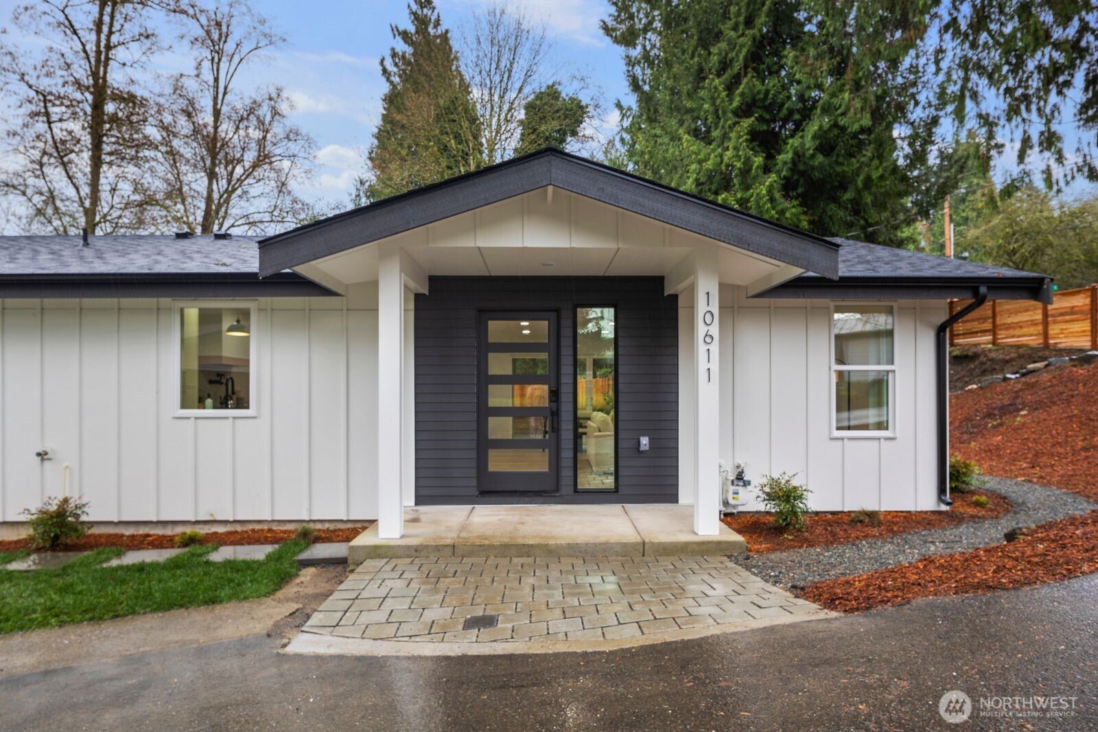 10611 Jovita Boulevard E, Edgewood, WA 98372