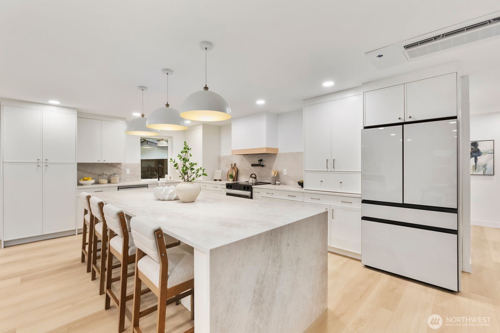 10611 Jovita Boulevard E, Edgewood, WA 98372