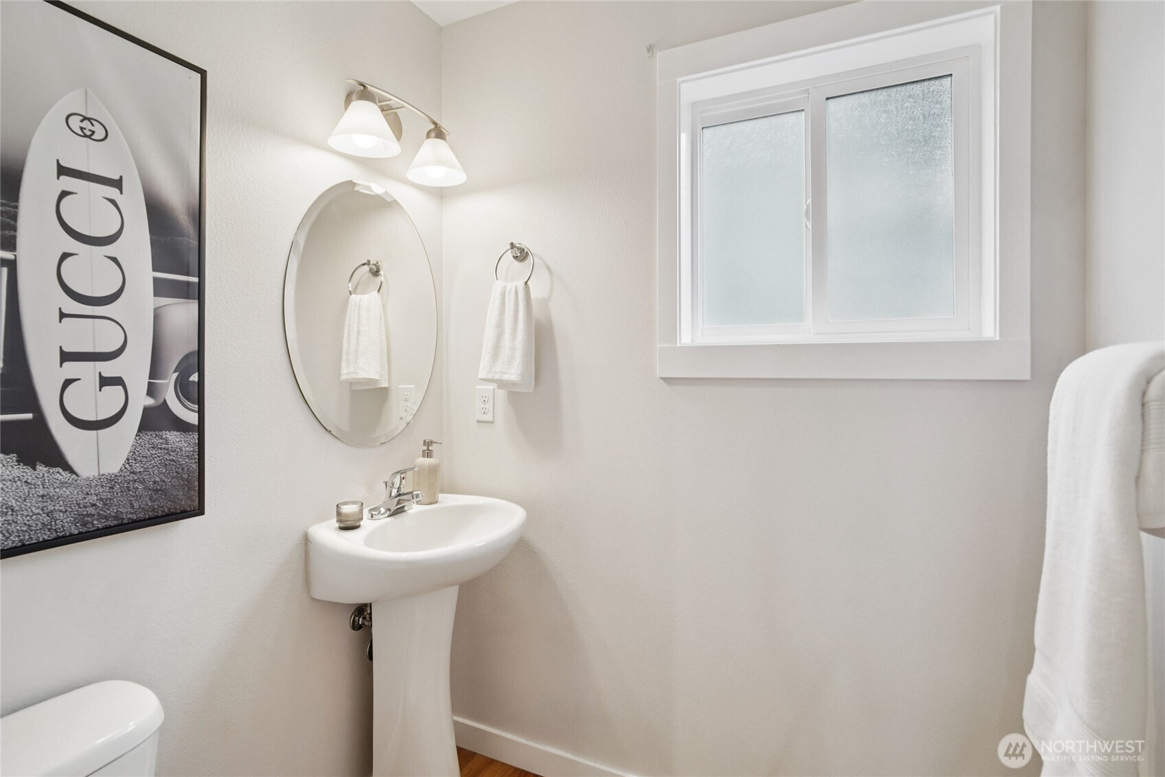 926 N 96th Street , Seattle, WA 98103