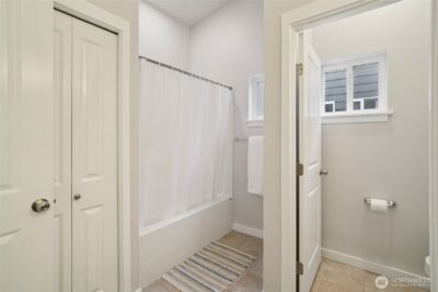 926 N 96th Street , Seattle, WA 98103 - Photo 23