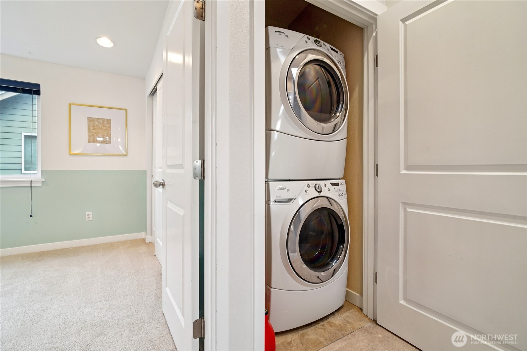 926 N 96th Street , Seattle, WA 98103