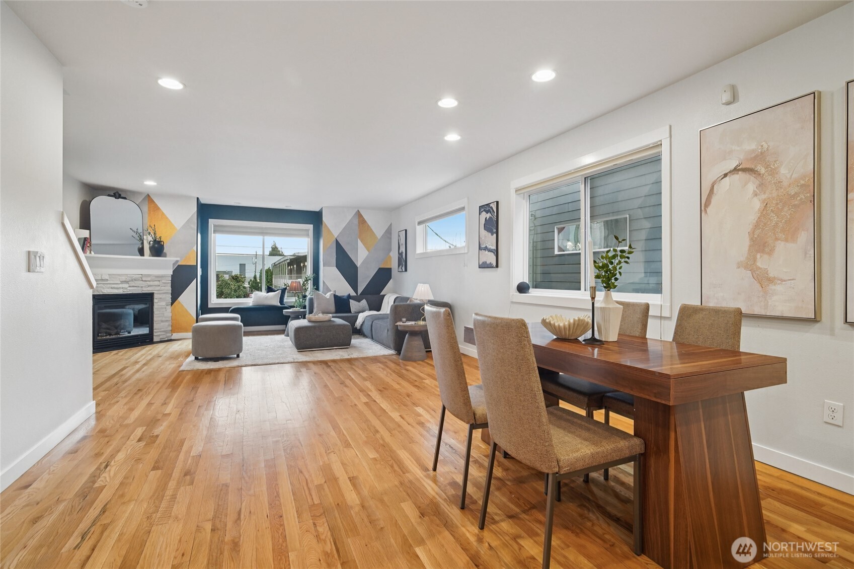 926 N 96th Street , Seattle, WA 98103