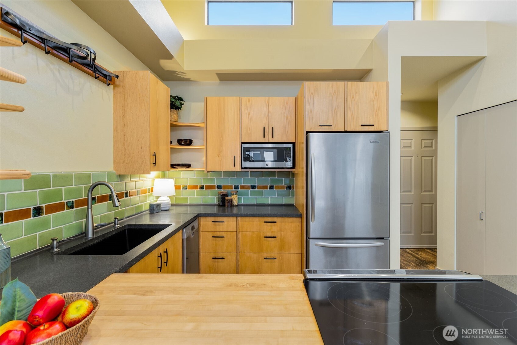 600 Malden Avenue E #304, Seattle, WA 98112