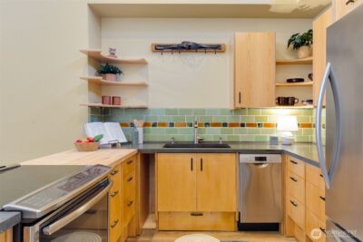 600 Malden Avenue E #304, Seattle, WA 98112 - Photo 15