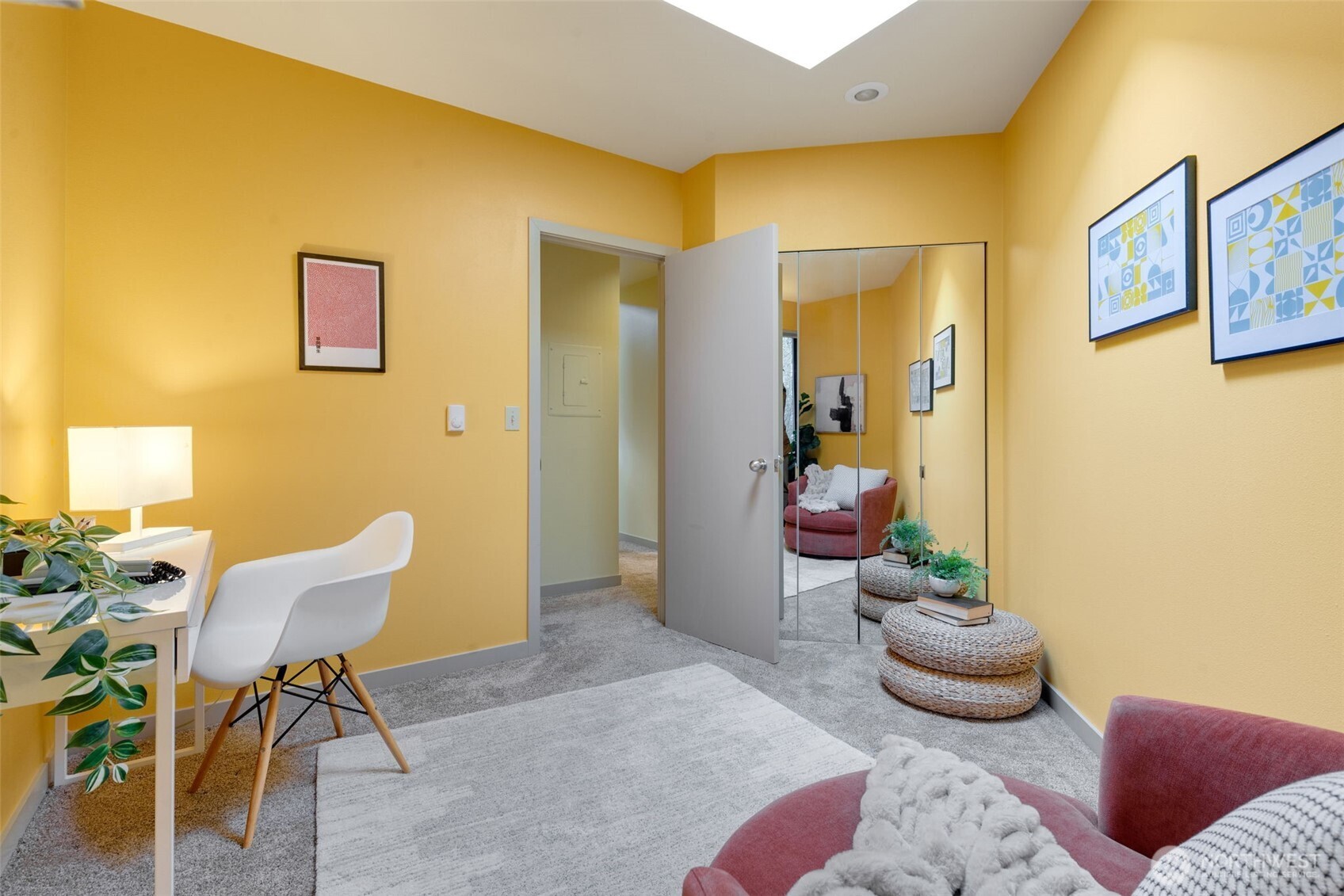 600 Malden Avenue E #304, Seattle, WA 98112