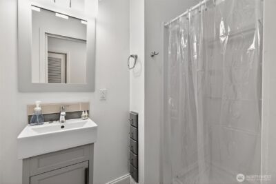 12828 78th Avenue S, Seattle, WA 98178 - Photo 19