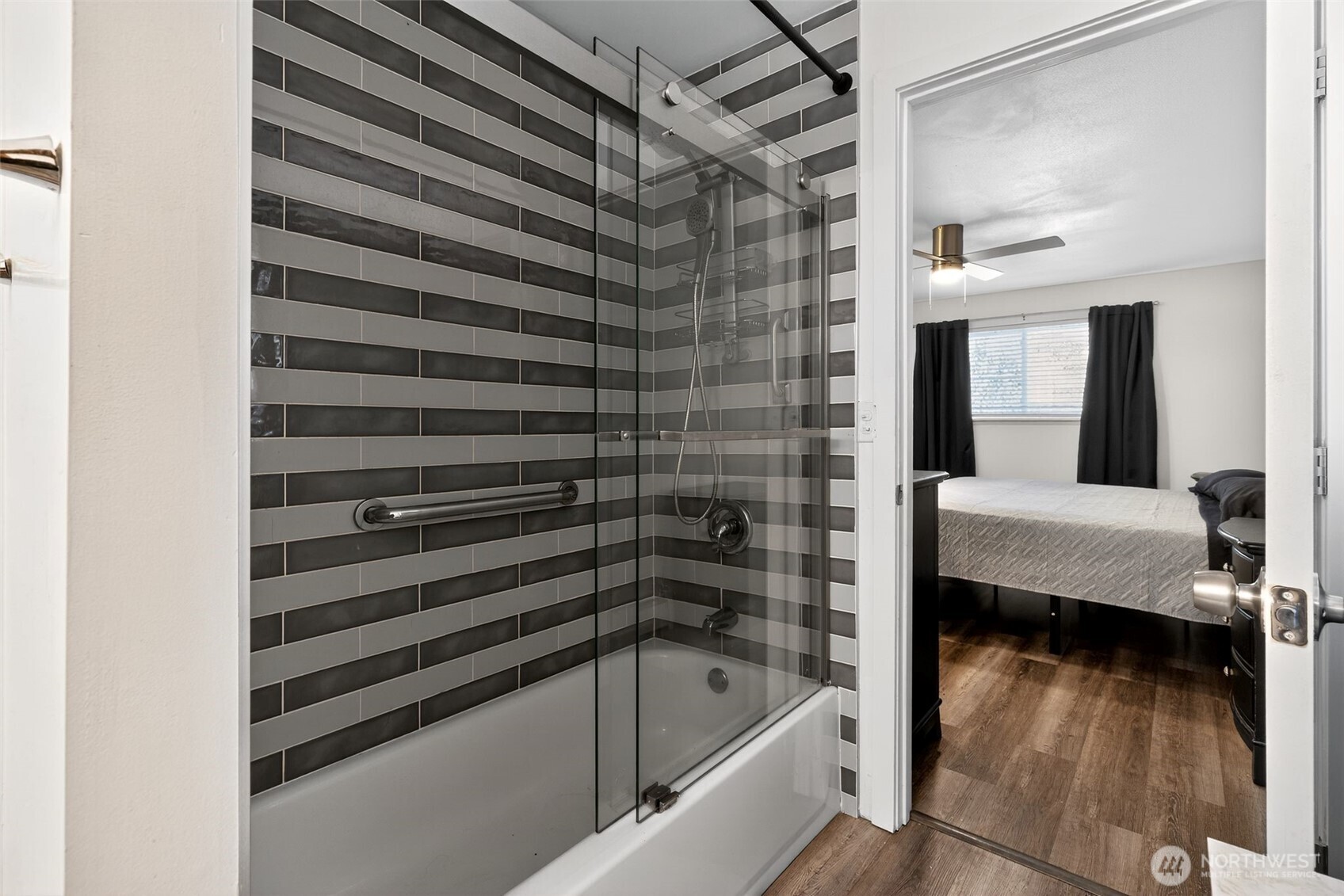 12828 78th Avenue S, Seattle, WA 98178