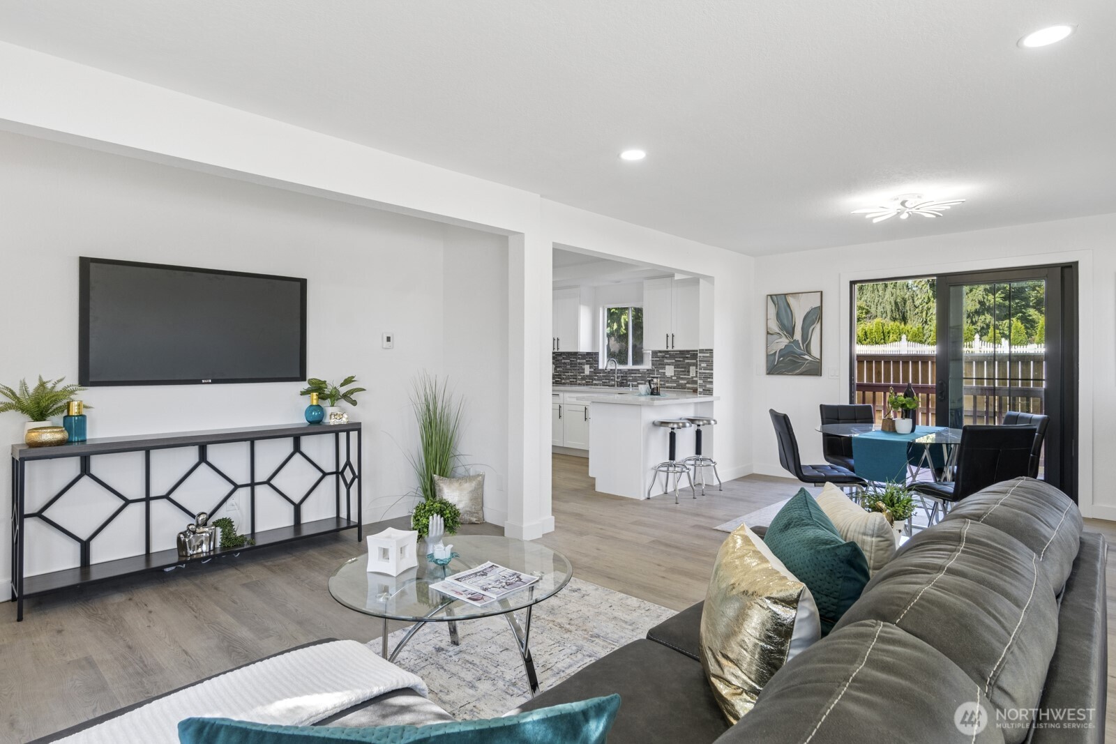 5016 N 43rd Street , Tacoma, WA 98407