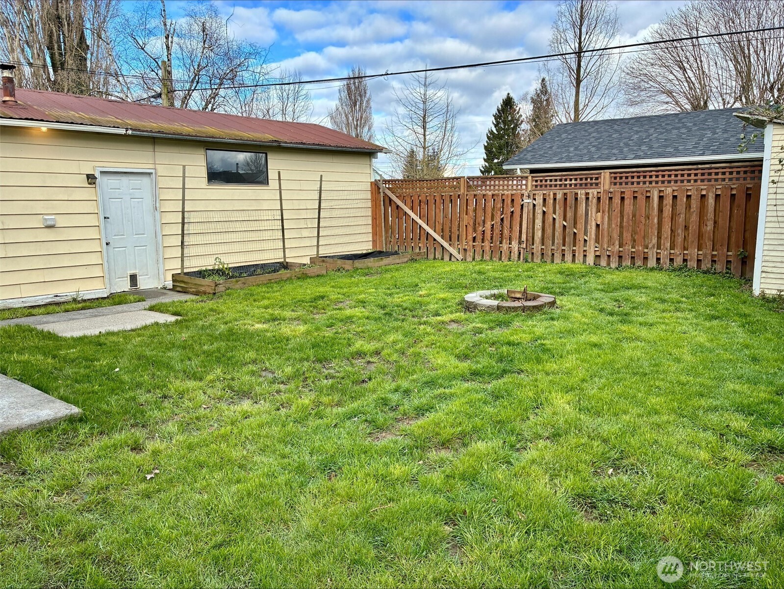 310 Second Street , Sumas, WA 98295