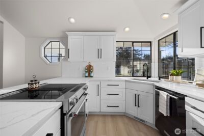 21111 29th Place W, Lynnwood, WA 98036 - Photo 3