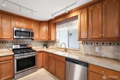 10816 130th Avenue E, Puyallup, WA 98374 - Photo 8