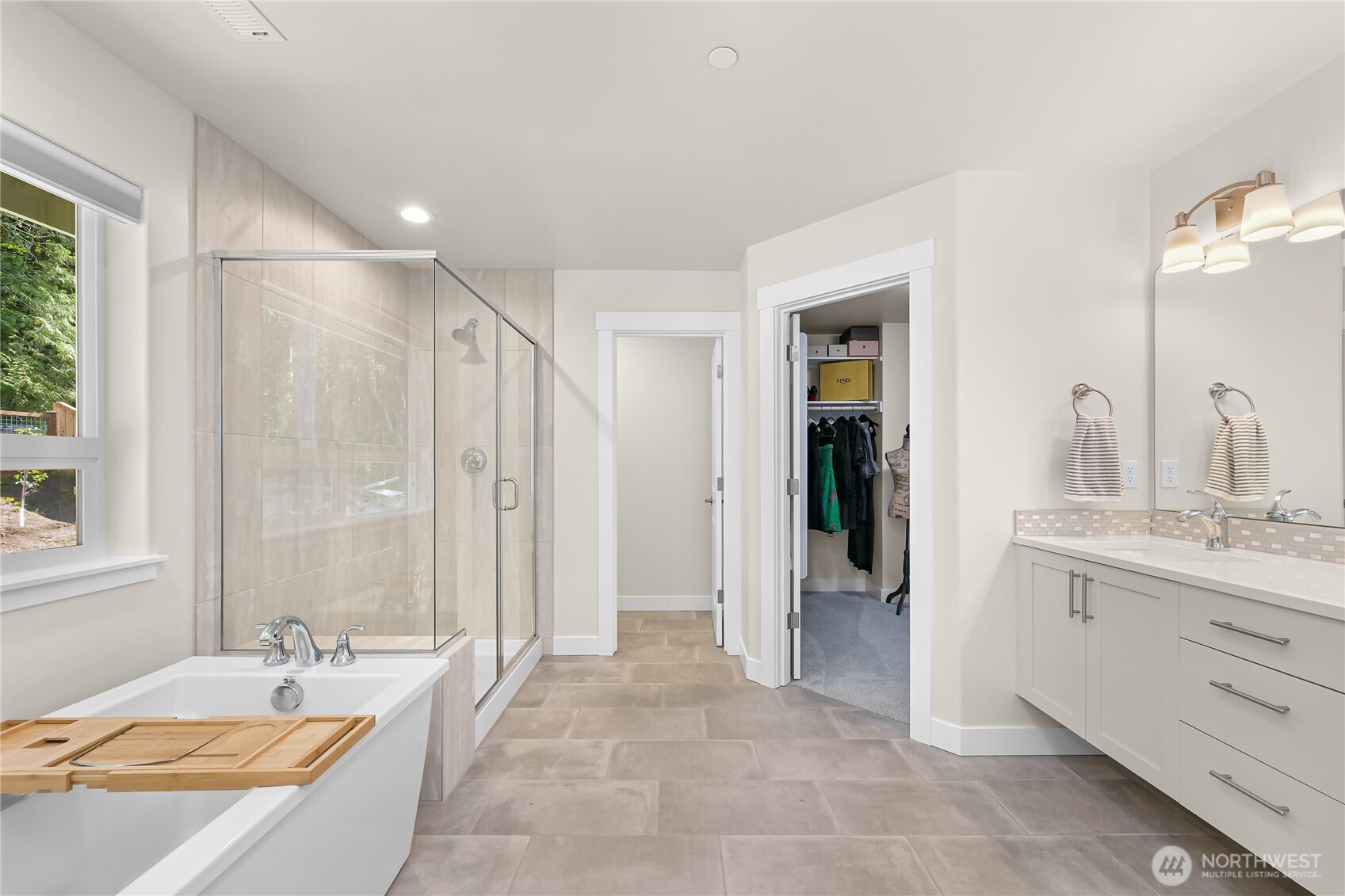 1142 Brookstone Drive , Bellingham, WA 98229