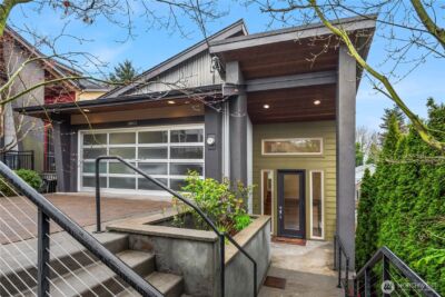 3042 SW Manning Street , Seattle, WA 98126