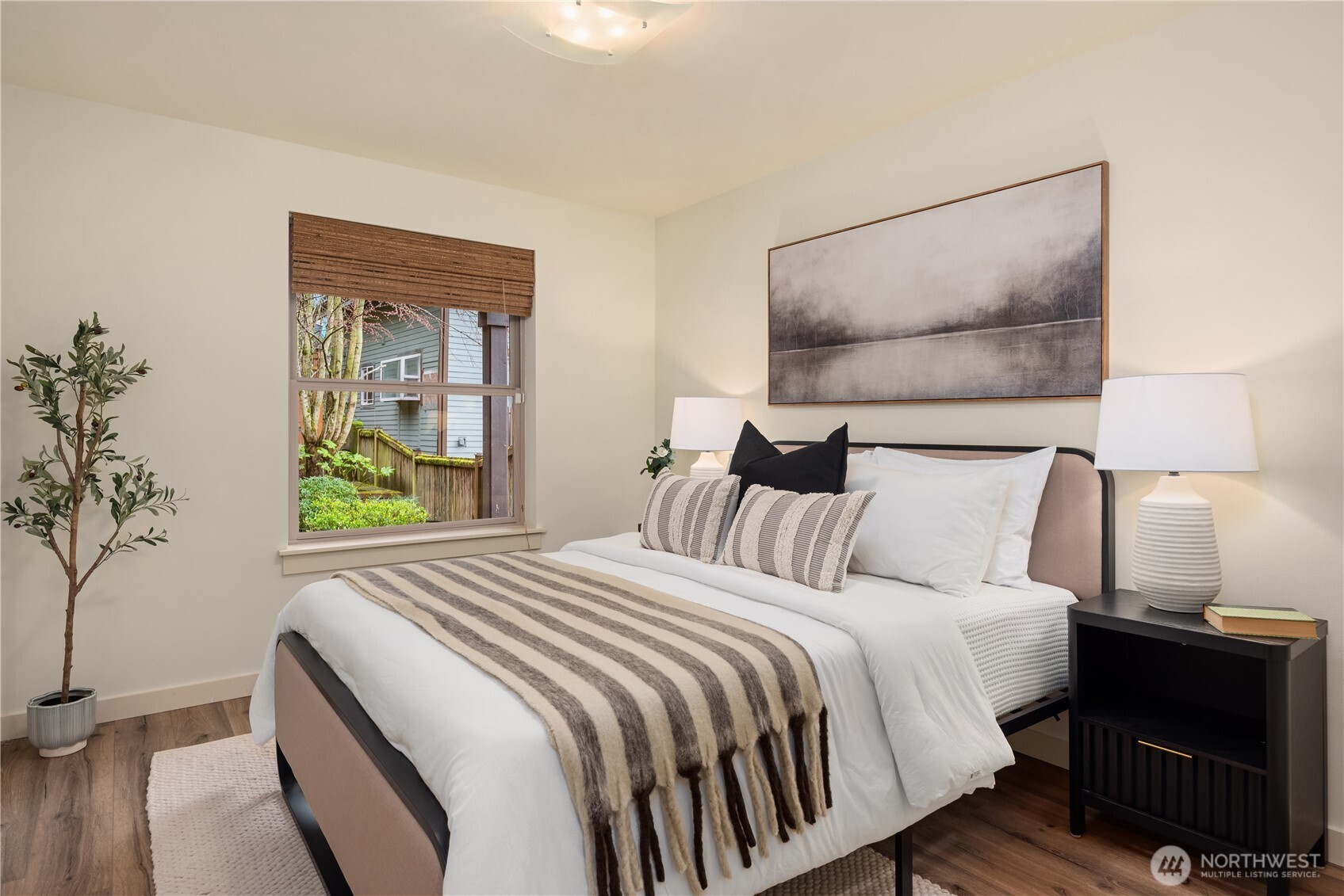 3042 SW Manning Street , Seattle, WA 98126