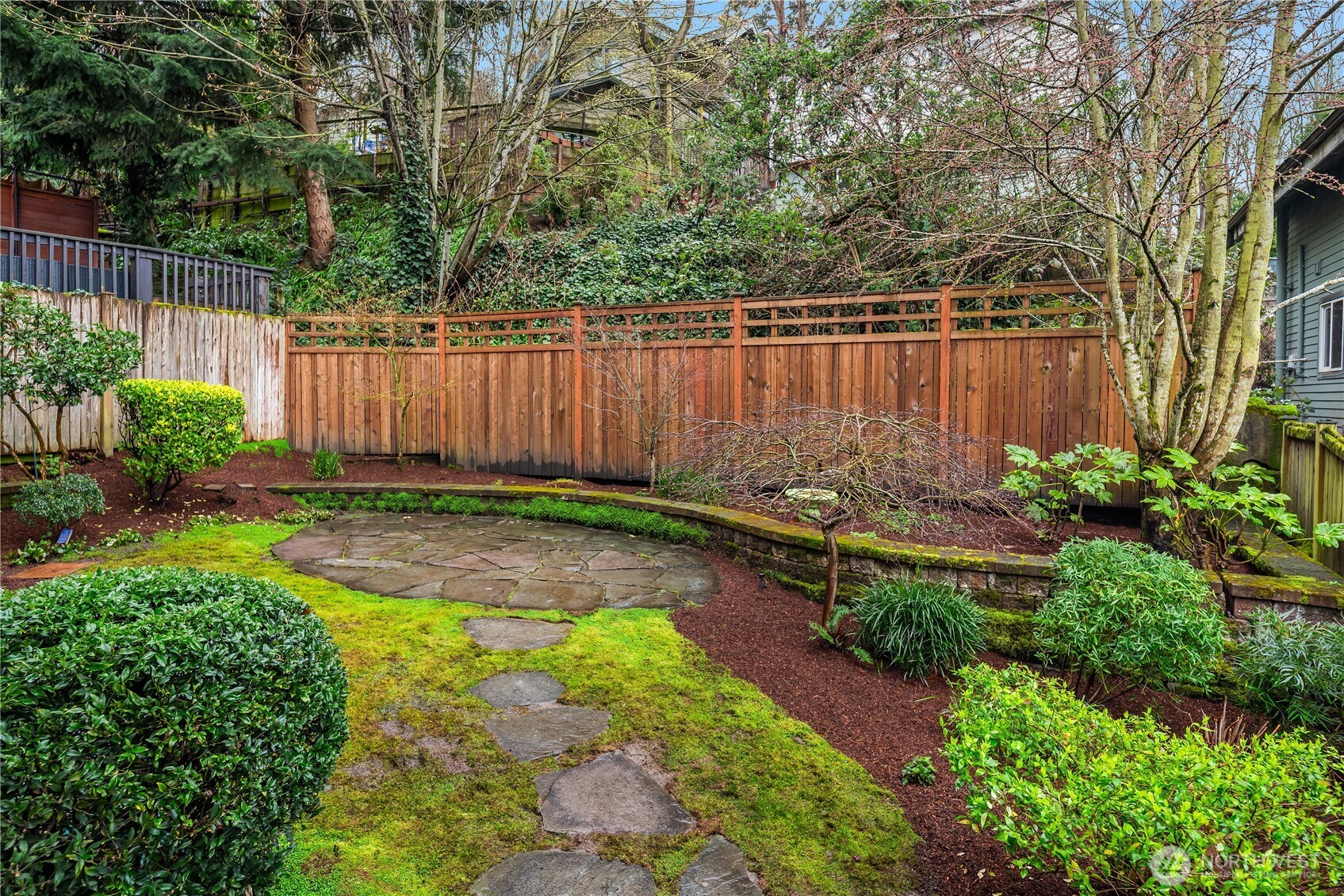 3042 SW Manning Street , Seattle, WA 98126