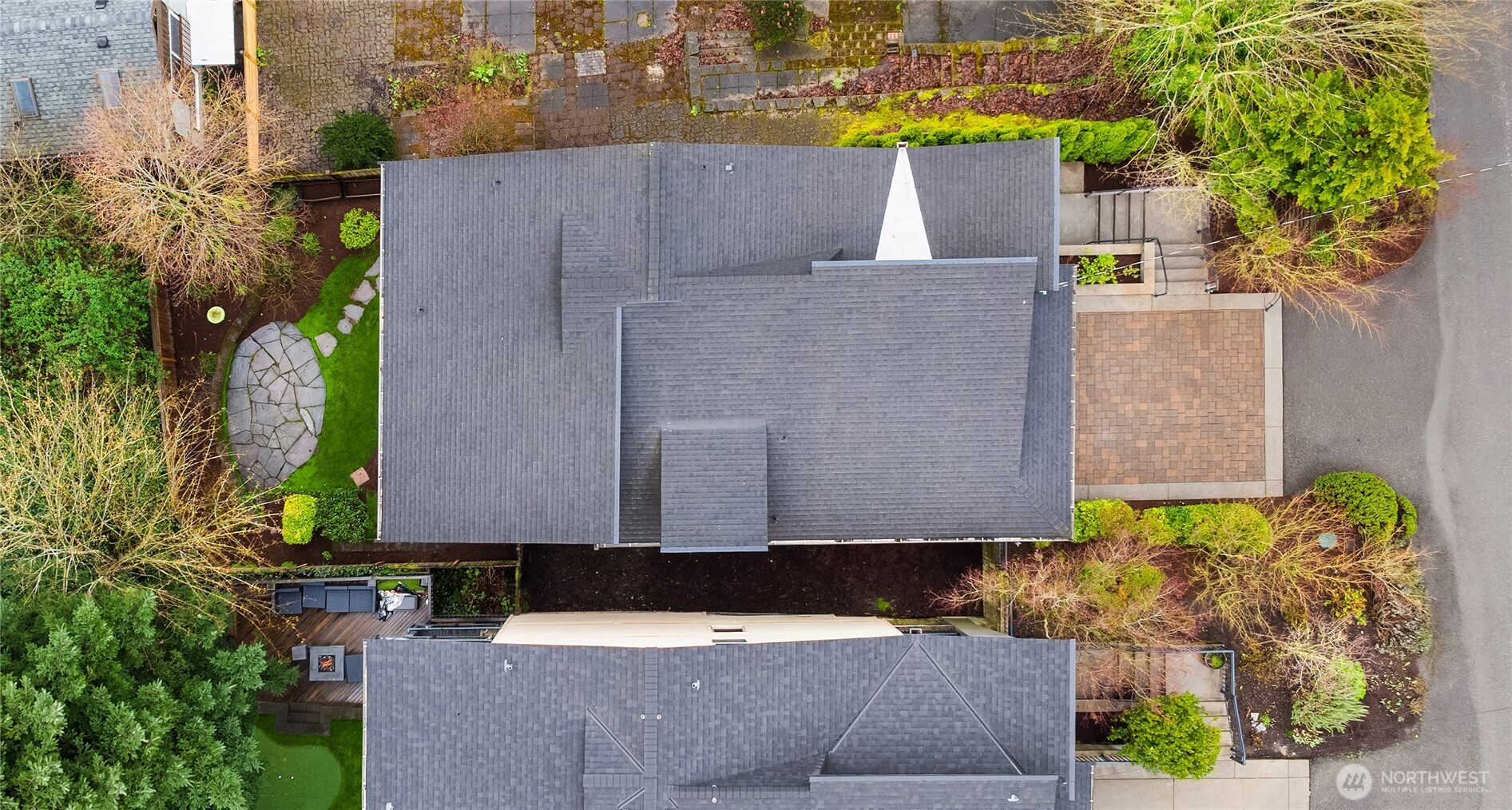 3042 SW Manning Street , Seattle, WA 98126