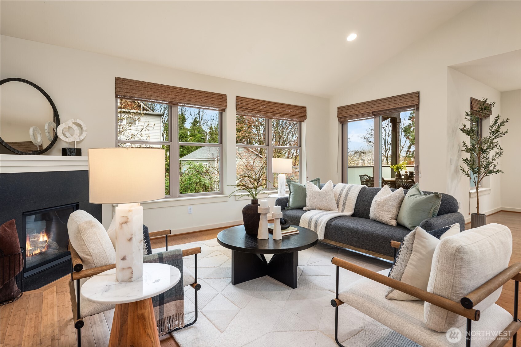 3042 SW Manning Street , Seattle, WA 98126