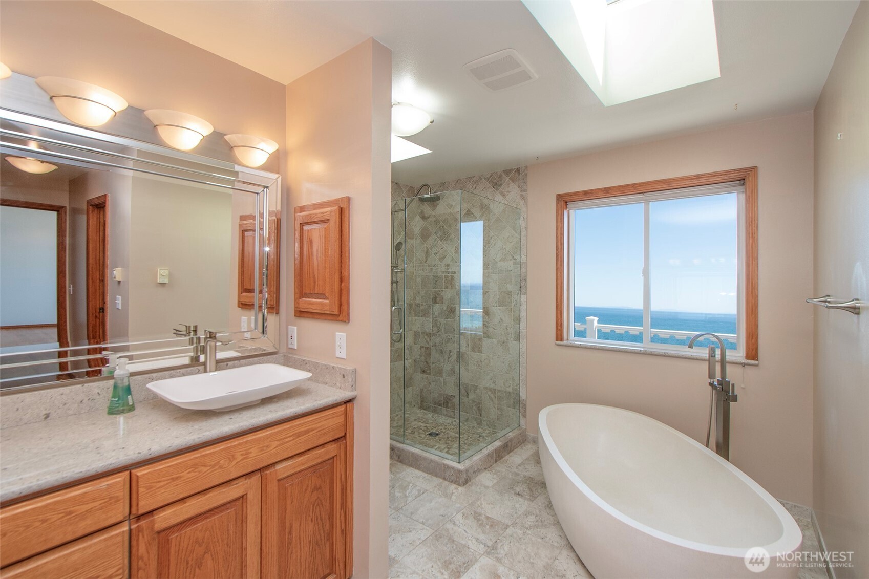 99 S Point , Port Angeles, WA 98363