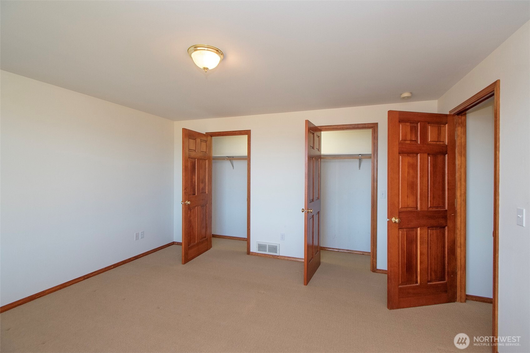 99 S Point , Port Angeles, WA 98363