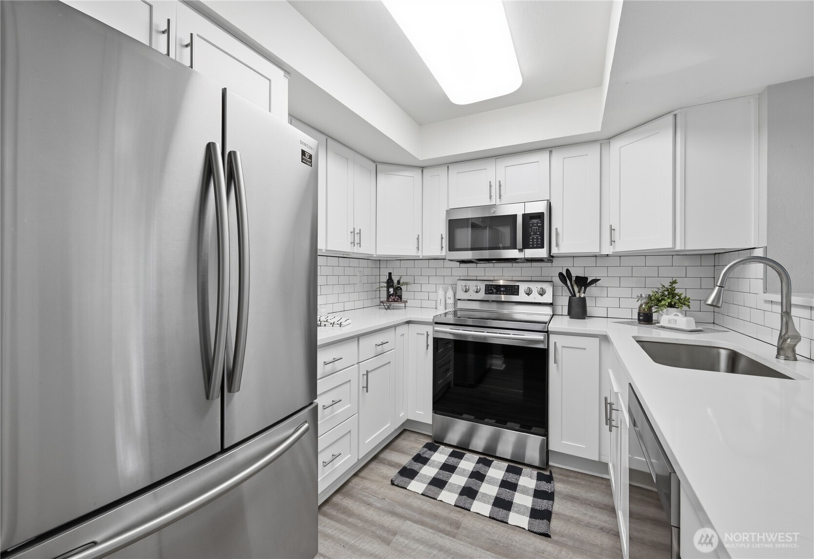 12703 NE 129th Court #H202, Kirkland, WA 98034