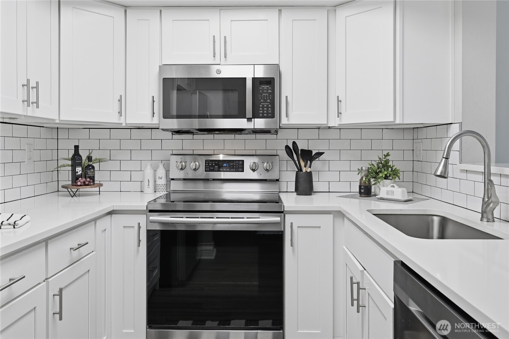 12703 NE 129th Court #H202, Kirkland, WA 98034