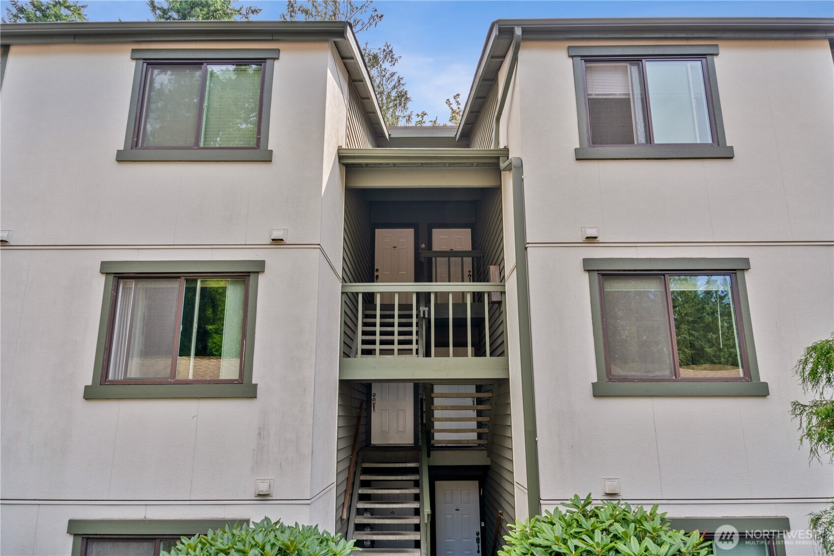 12703 NE 129th Court #H202, Kirkland, WA 98034
