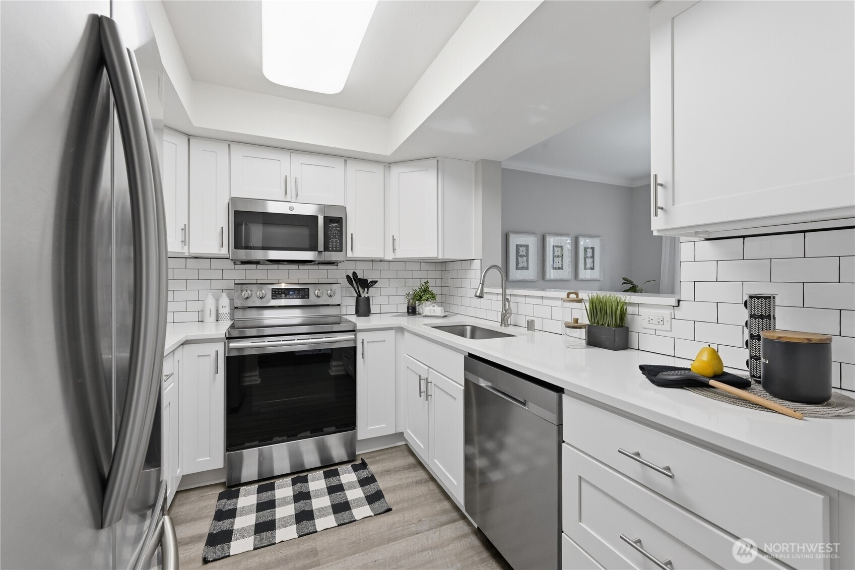 12703 NE 129th Court #H202, Kirkland, WA 98034