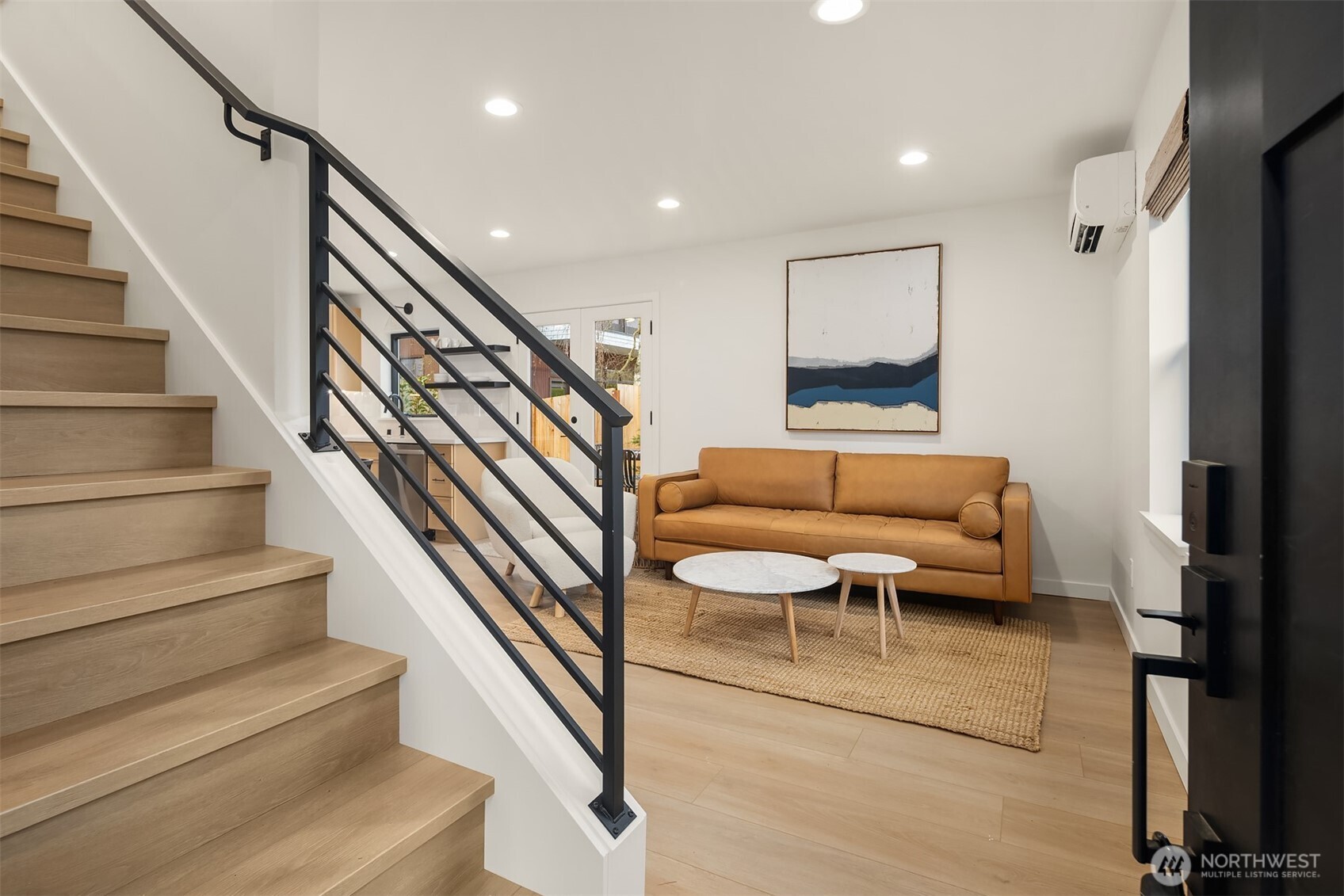 4009 33rd Avenue W #B, Seattle, WA 98199