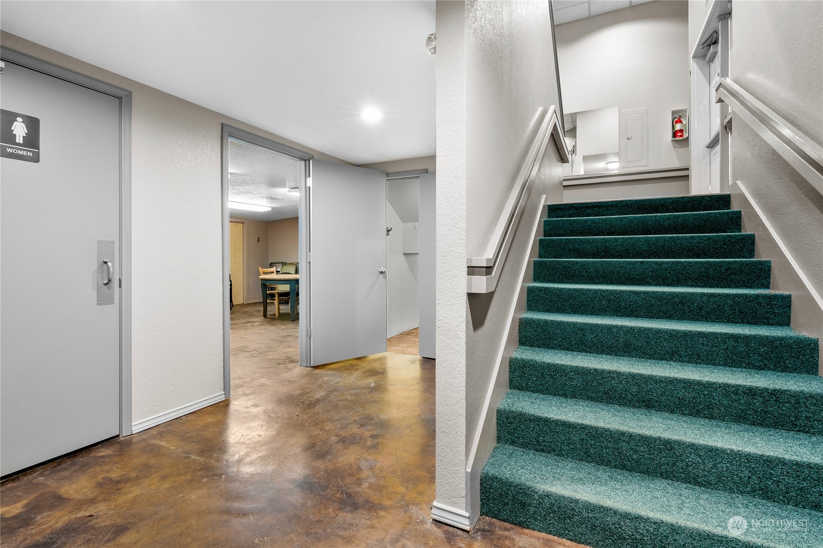 804 N State Street , Tacoma, WA 98403