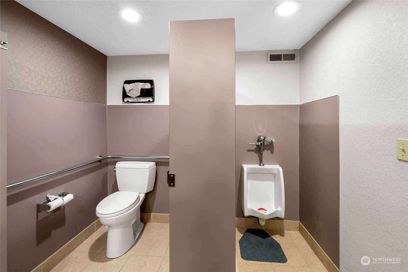 804 N State Street , Tacoma, WA 98403