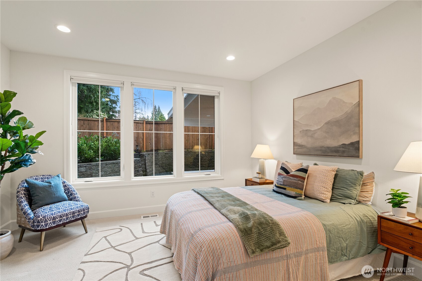 11204 108th Ave NE, Kirkland, WA 98033