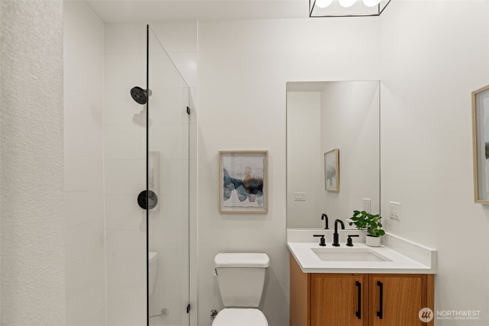 11204 108th Ave NE, Kirkland, WA 98033