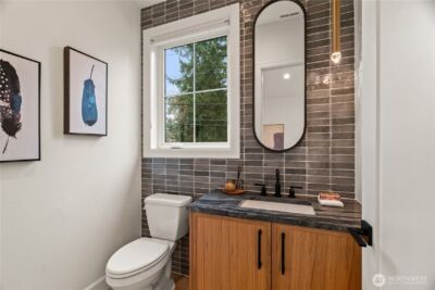11204 108th Ave NE, Kirkland, WA 98033 - Photo 16