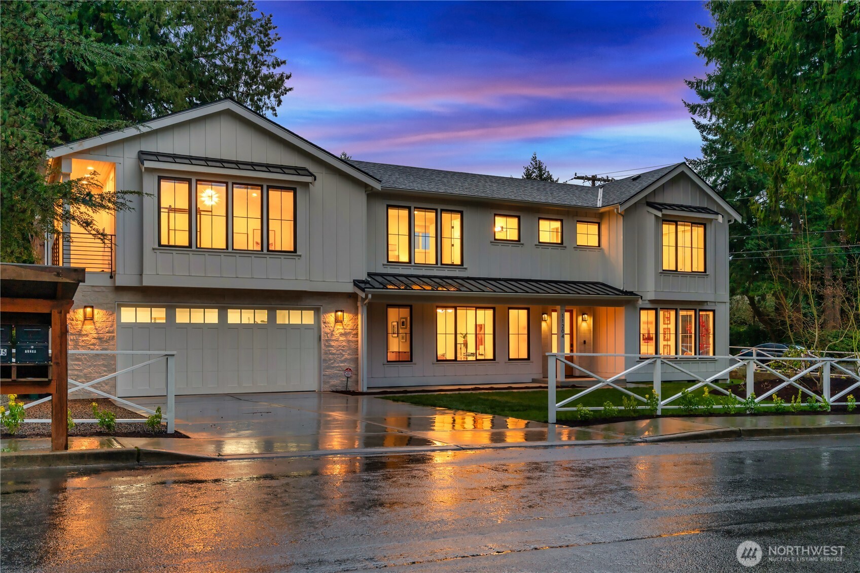 11204 108th Ave NE, Kirkland, WA 98033