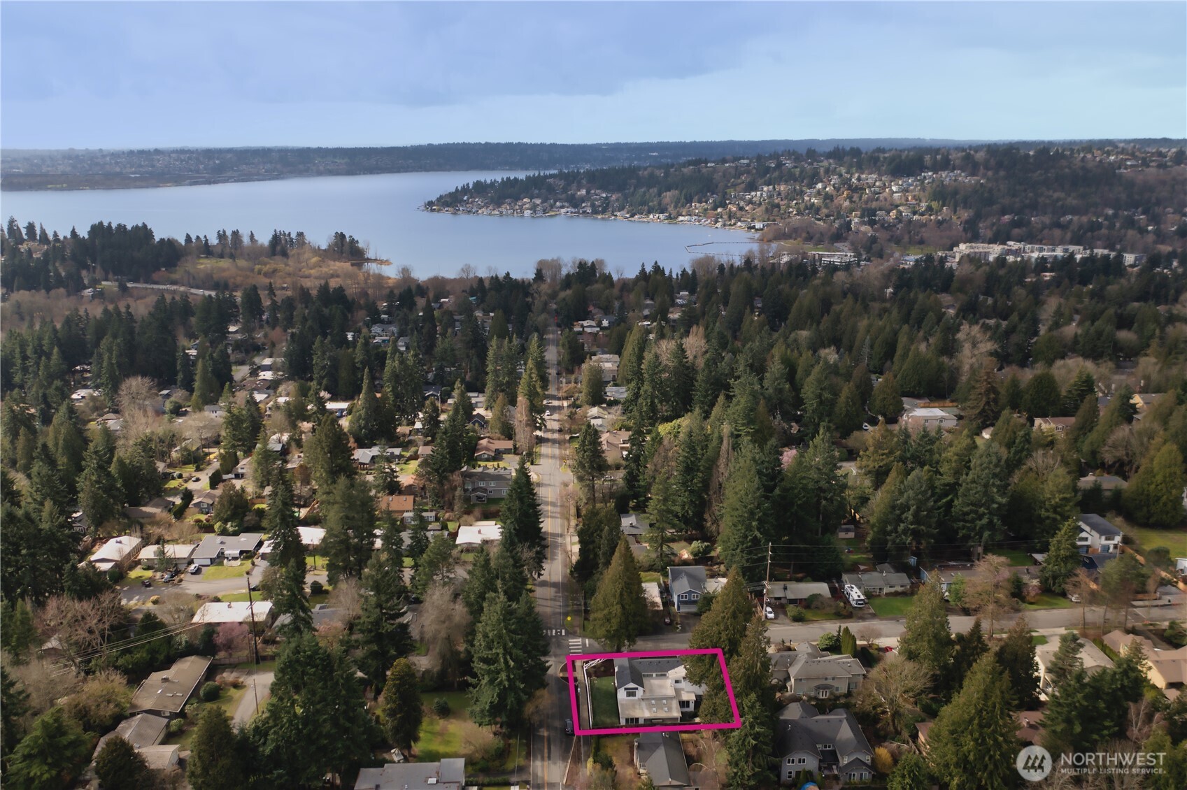 11204 108th Ave NE, Kirkland, WA 98033
