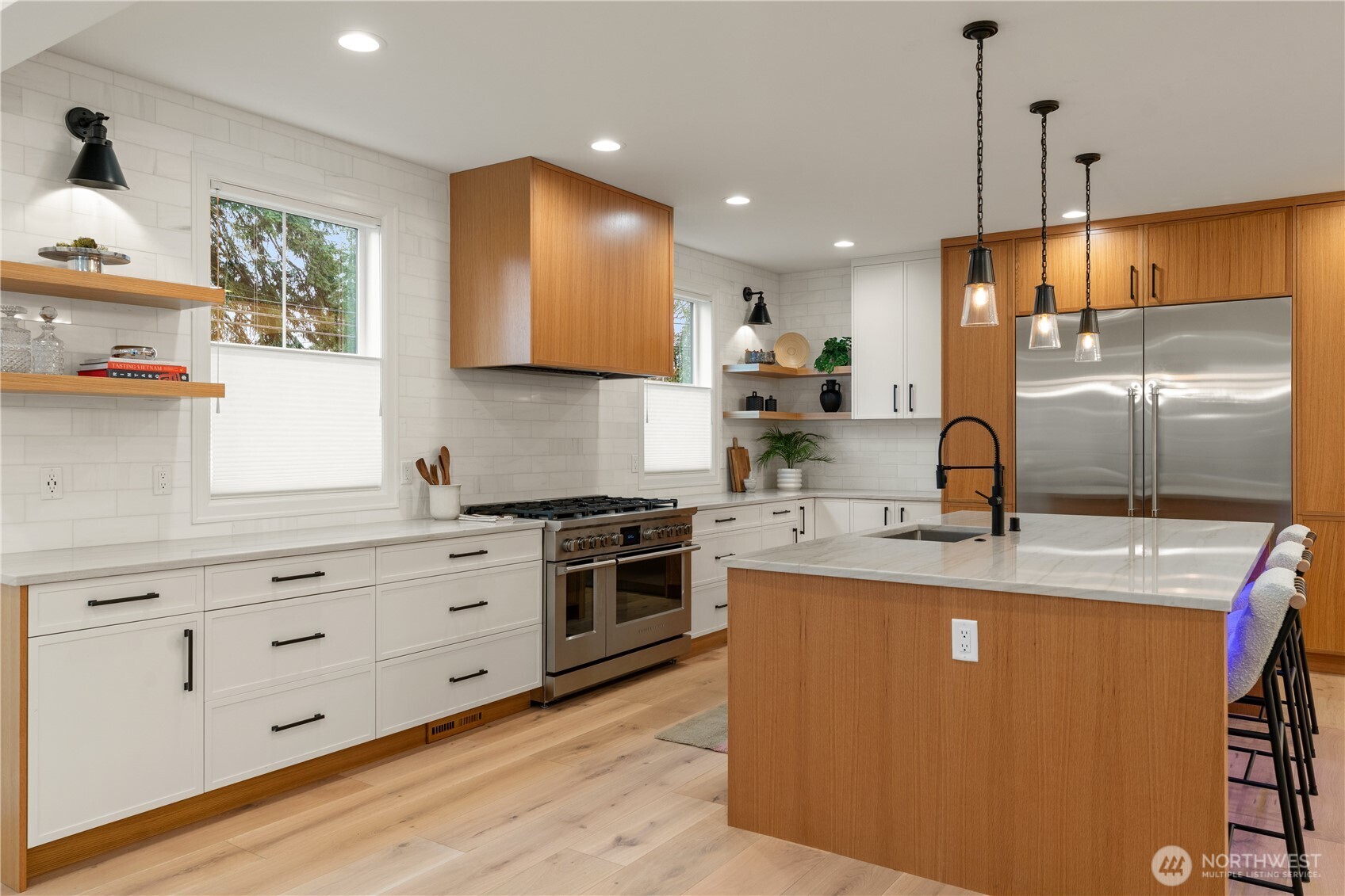 11204 108th Ave NE, Kirkland, WA 98033