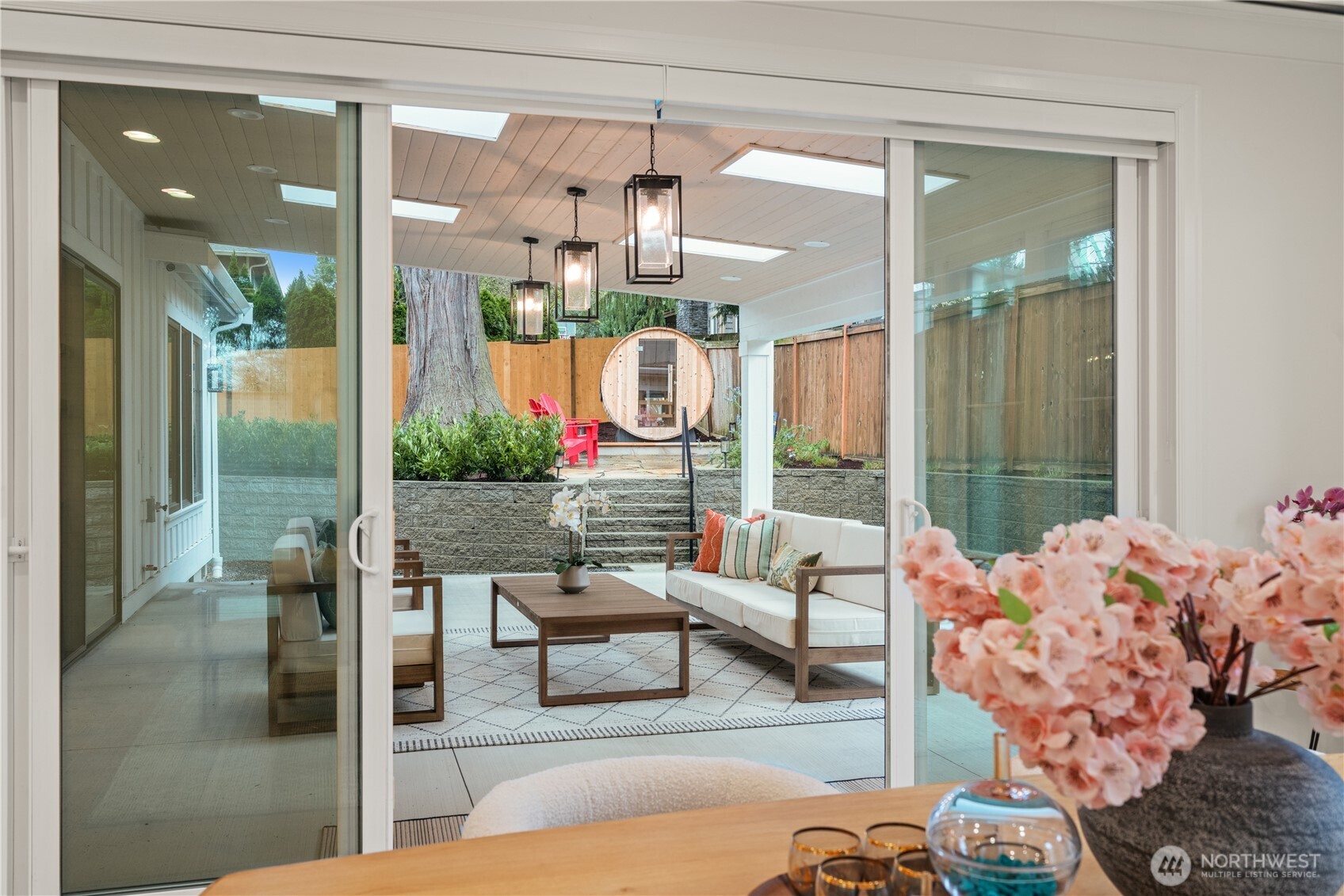 11204 108th Ave NE, Kirkland, WA 98033